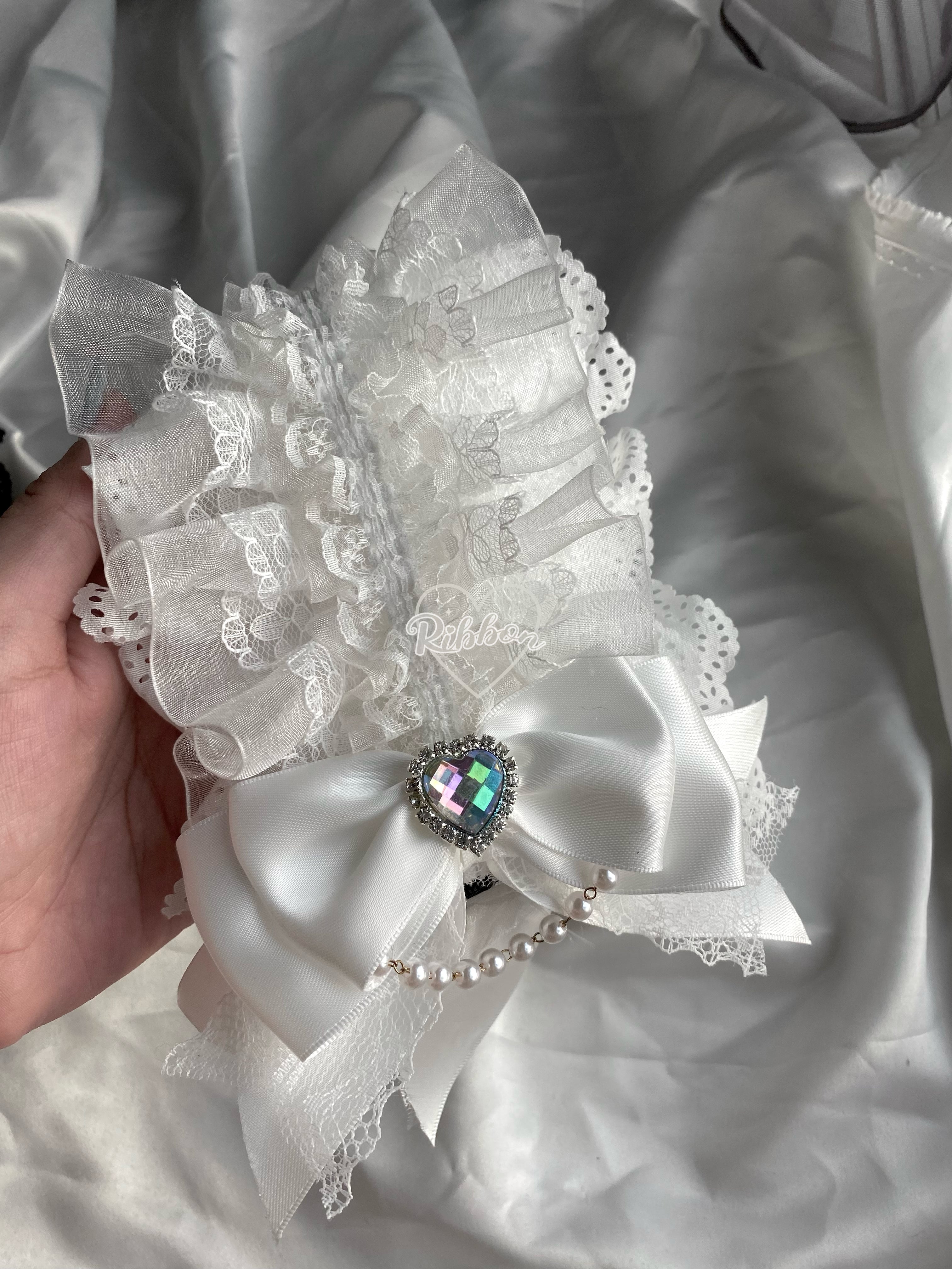 Elegant Lace Headdress Ribbon Bow