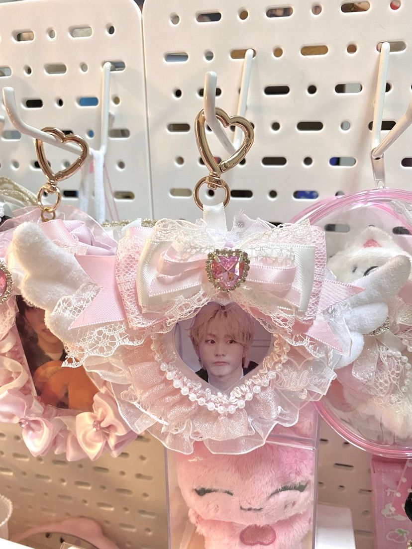 Cute Custom Photo Frame Keychains