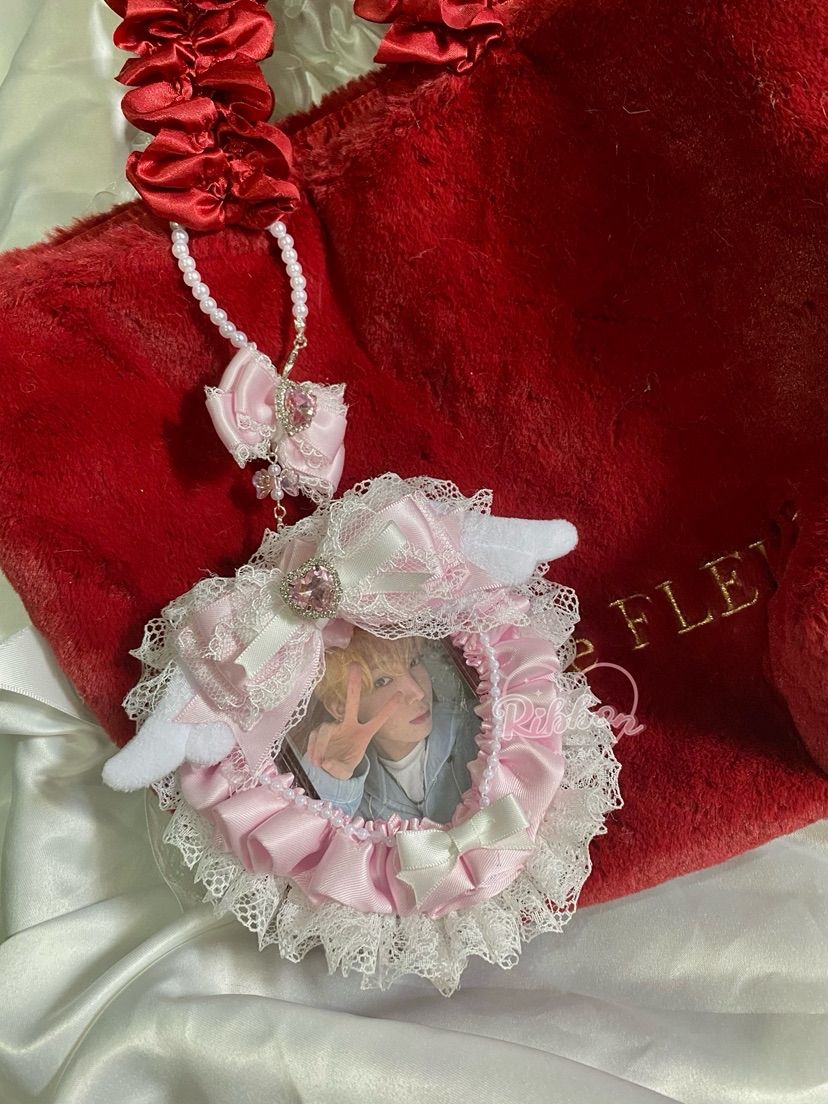 K-Pop Idol Photocard Holder with Bag Strap: Acrylic Frame